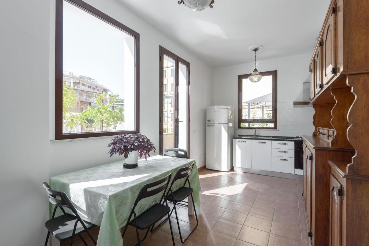 Cornelia Penthouse Bed & Breakfast Rome Exterior photo